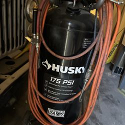 Husky 175psi, 20 Gallon Compressor 
