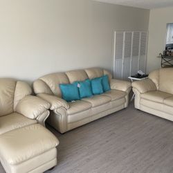 Living Room Sofa, Loveseat, Chair & Ottoman