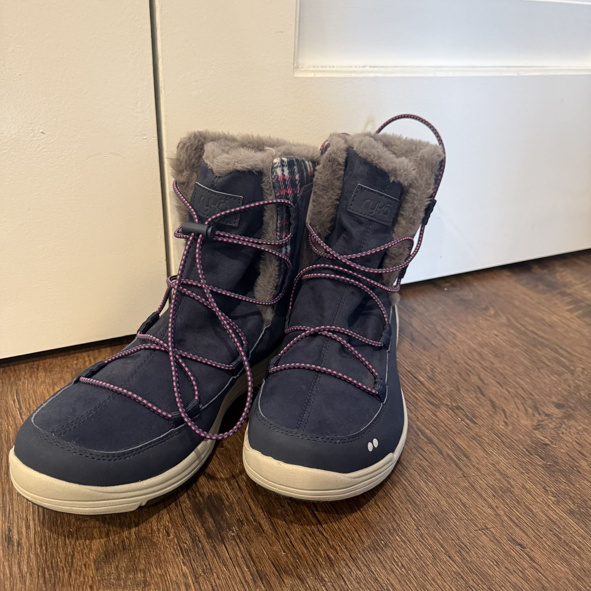 Ryka Alyssa Water Resistant Soft Faux Fur Ankle Boots Womens Size 10 Navy Blue