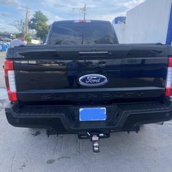 Ford Tailgate F-350 Lariat 2018