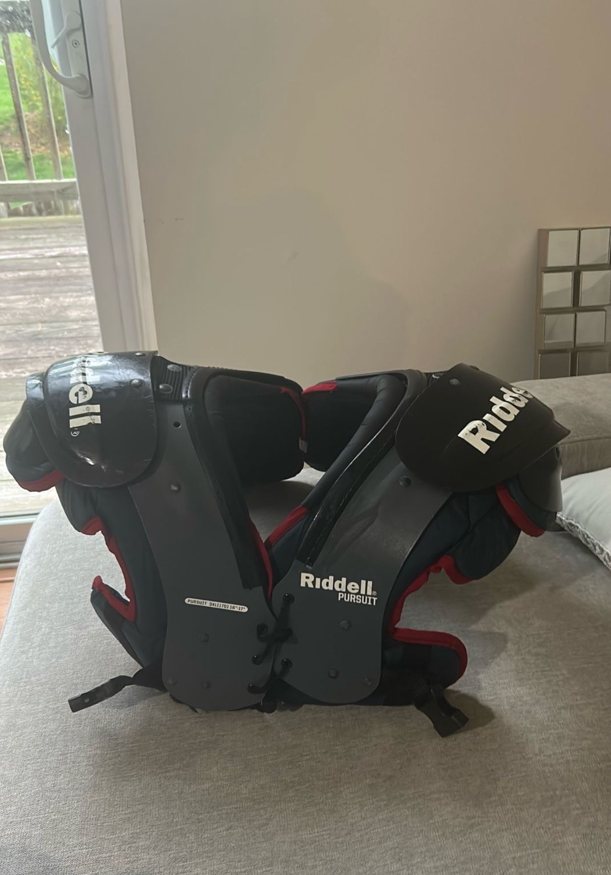 Riddell Pursuit Youth Shoulder Pads