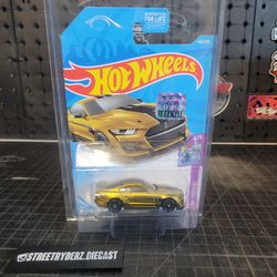 Hotwheels gold  2020 Ford Mustang Shelby Gt500 STH