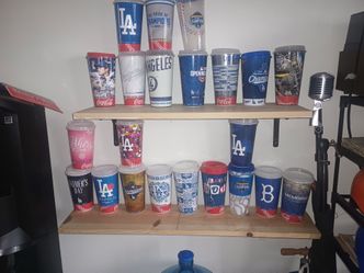 Dodgers cups