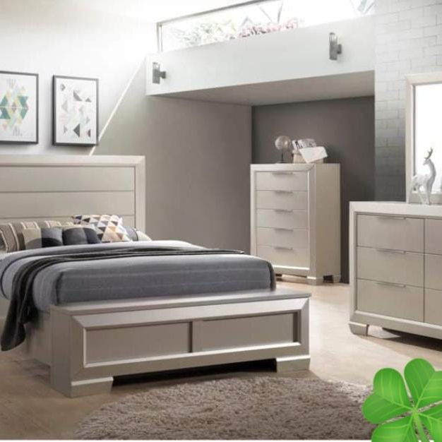 Raloma 4 Pcs Storage Bedroom Sets Queen or King Beds Dressers Nightstands and Mirrors Finance and Delivery Available 
