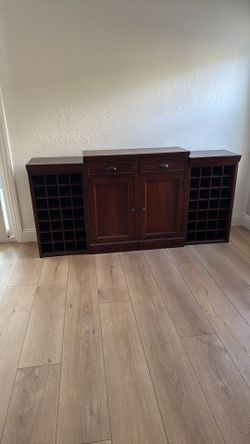 Pottery Barn 4 Piece Wine Buffet Set