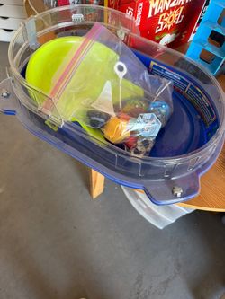 Beyblades & Launchers & Beystadium