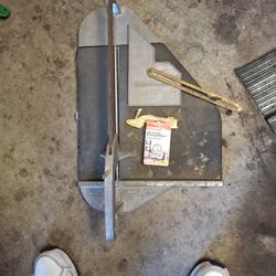 Superior Featherweight Tile Cutter