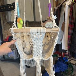 Hanging crochet Baby Seat