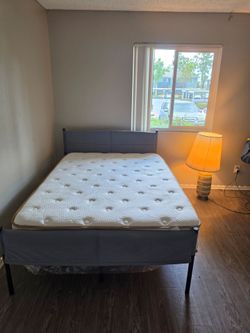 Full-Size Bed (Like New) matress & frame