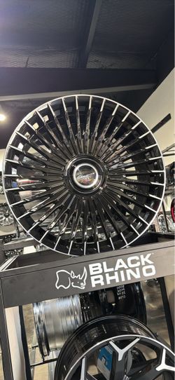 24s Giovanna wheels new 6lug Gm Chevy