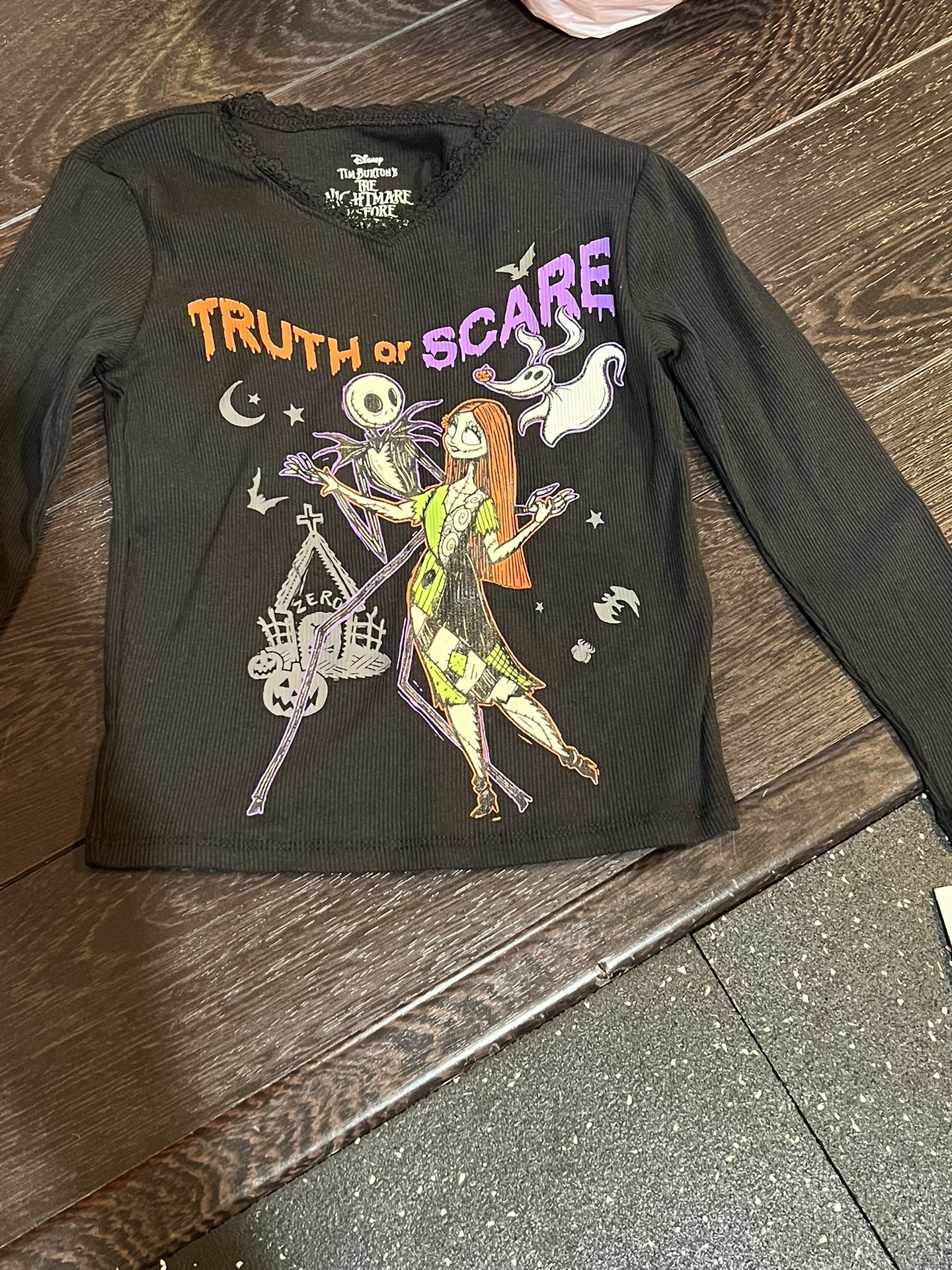 Girls' The Nightmare Before Christmas "Truth or Scare" T-Shirt Size Large NWT