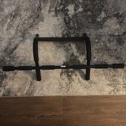 PULL UP BAR