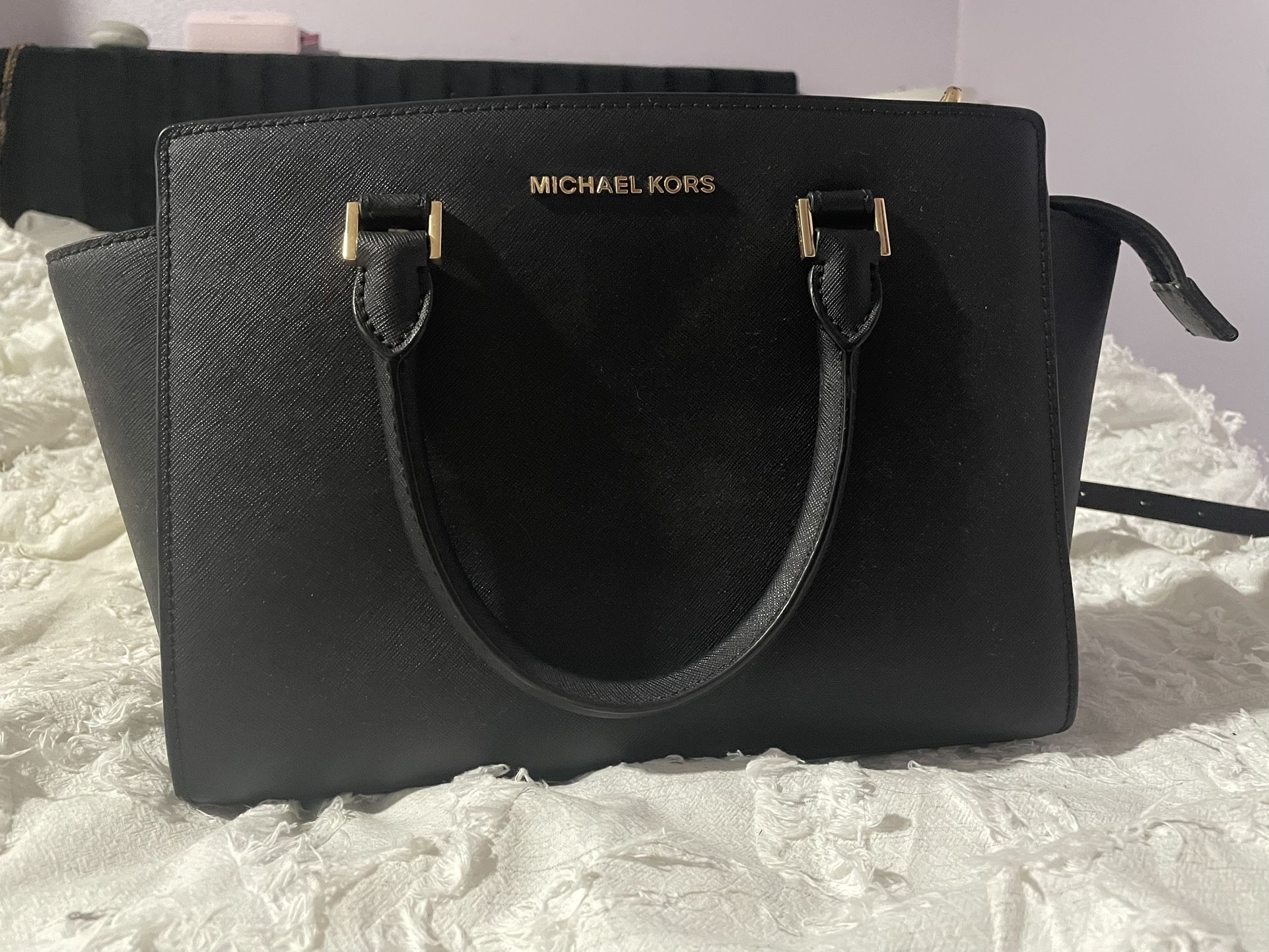 Michael Kors Selma Saffiano Leather Medium Satchel