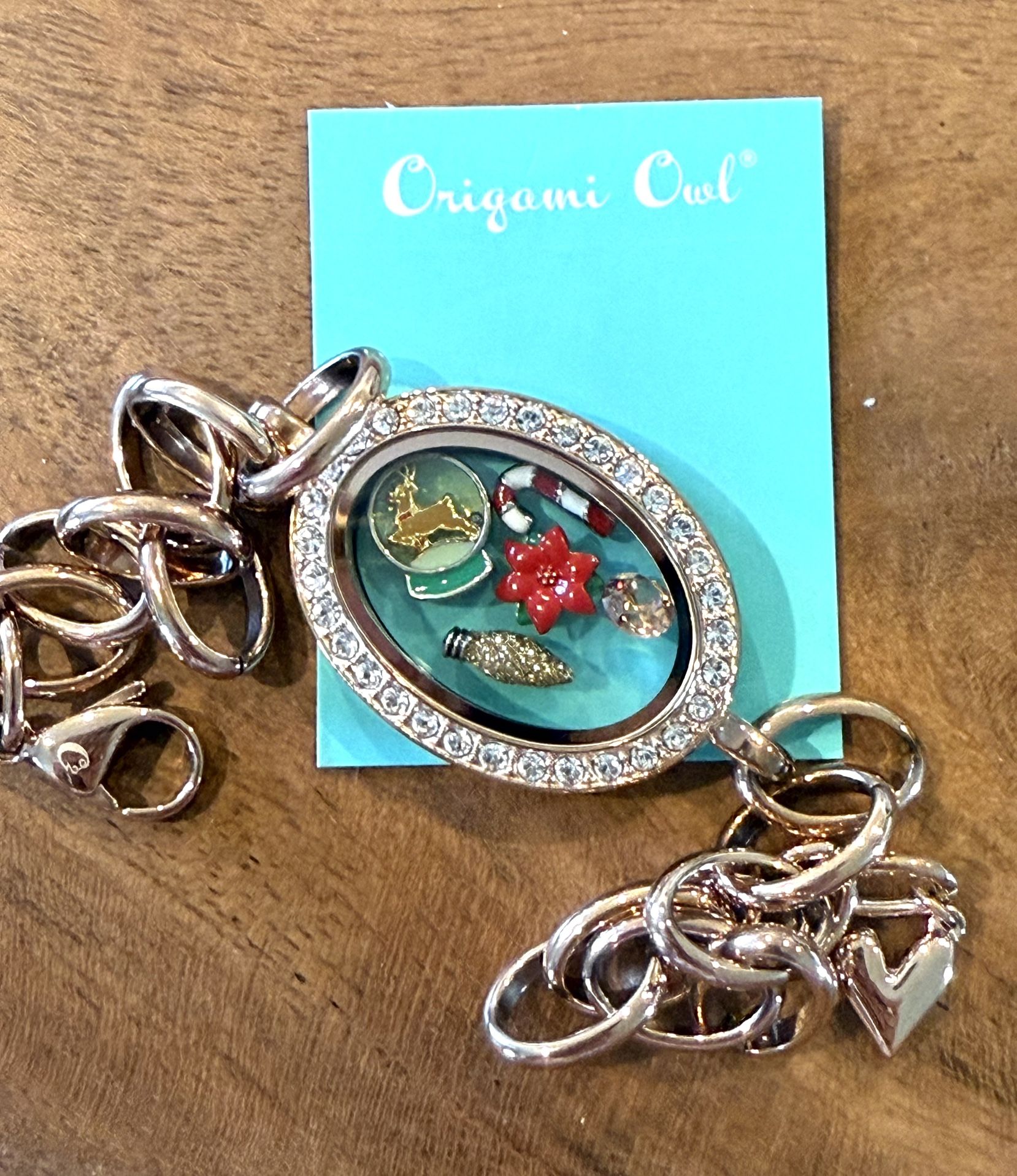 NEW Origami Owl Rose Gold Charm Jewelry Oval Locket Bracelet Chain Christmas Floating Charms. Locket Opens charms can be switched Only 1 Available DM