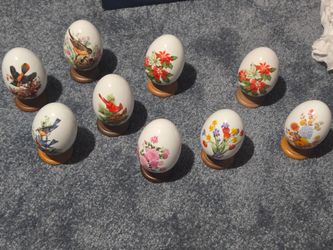 Porcelain eggs