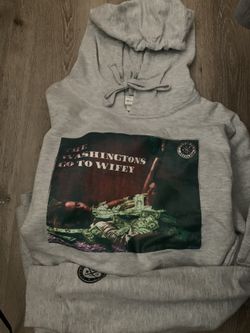 Classic Material Blow Hoodie Limited