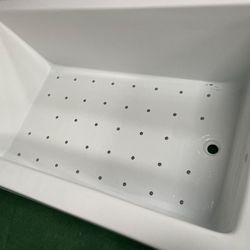 New Jetted Leisure Tub