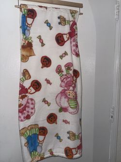 Strawberry Shortcake Halloween blanket