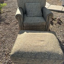 Arm chair with Ottoman