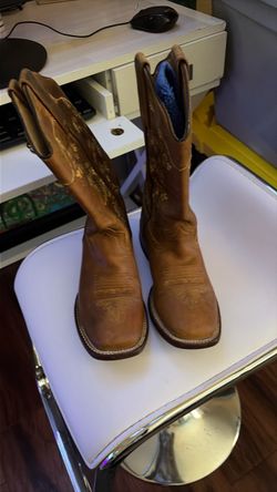 Rayme “crazy thang” Brown Leather Cowboy Boots with Embroidery
