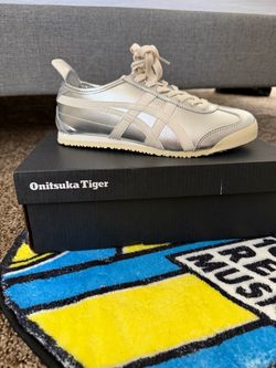 Onitsuka Tiger Silver Low-Top Sneakers