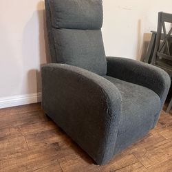 Manual recliner chair