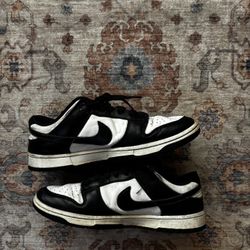 Nike Dunk Low "Panda" size 11