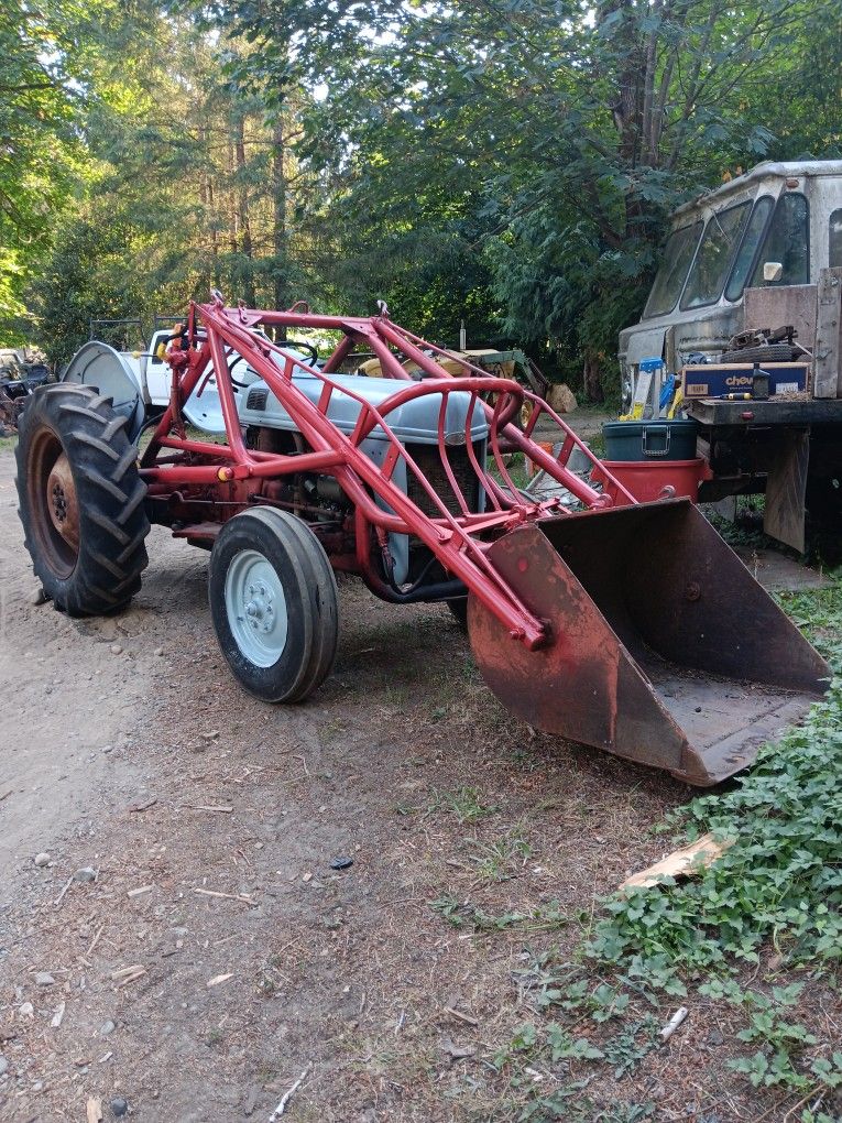 Ford 8n Tractor With Working Loader