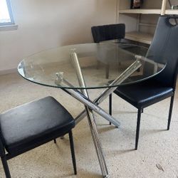 Table & 2 Chairs 