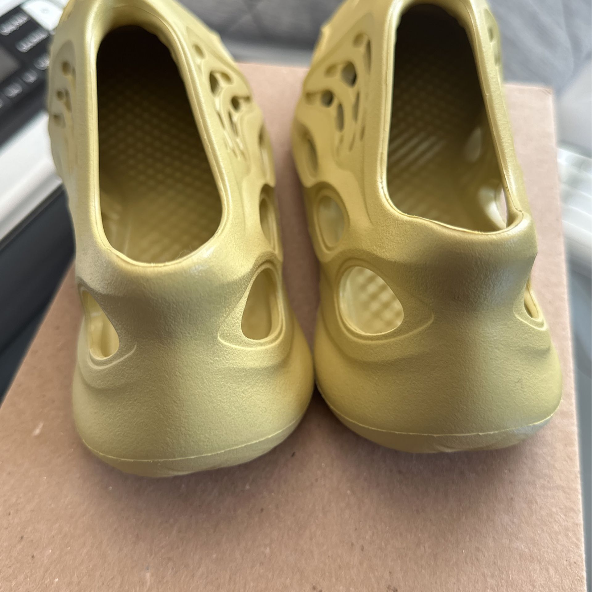 Adidas Yeezy Foam Runner Sulfur – Slapper LA