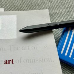 New 2024 Kindle Scribe Premium Pen + Nibs 
