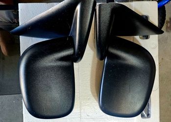 Mirrors and tail light Ram 1500