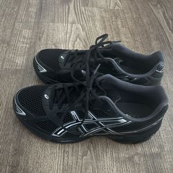 Men’s asics size 9.5