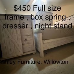 Ashley Willowton Full Bed Set