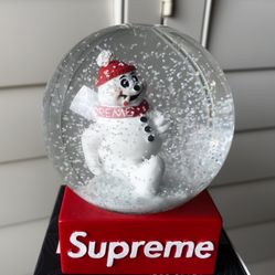 Supreme Snow Globe 