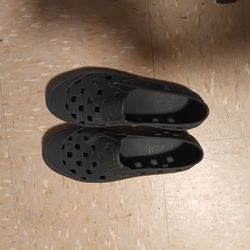 Vans Trek Shoes Size 11