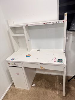 Kids study table