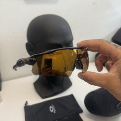gold oakley sunglasses