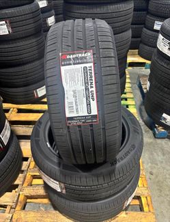 Roadtrack Terrena UHP 275/45R20 XL 110W Tires - Set of four