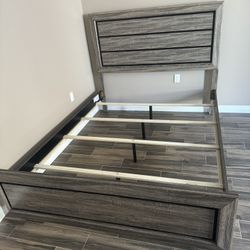 Queen Bed
