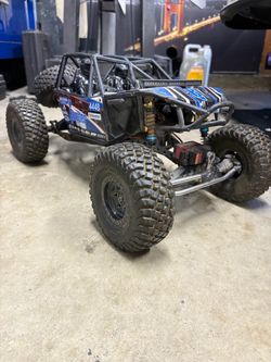 Axial RR10 Bomber Rc Crawler