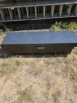 Husky 72" Low-Profile Truck Tool Box (Matte Black Aluminum) - WITH KEY