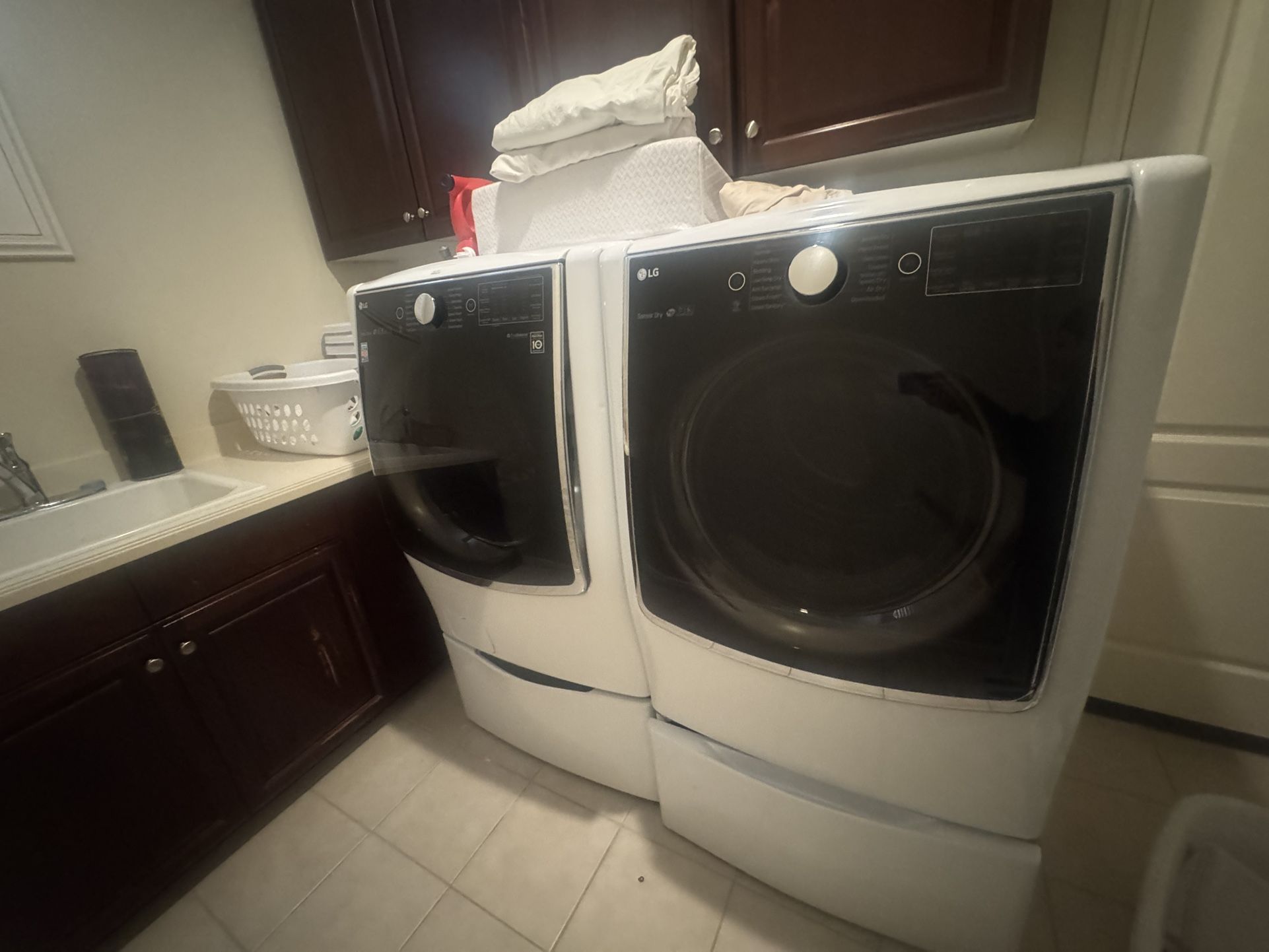 Washer And Dryer White Color