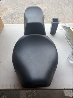 2000 -2005 softail FXST  Seat