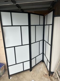 Japanese folding room divider