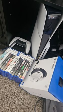 Playstation 5 with 14 games an headset