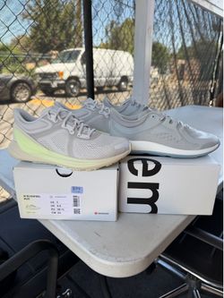 Women’s lululemon Shoes