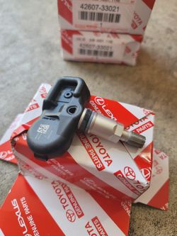 TPMS Tire Pressure Sensors For Scion Toyota Lexus 42(contact info removed)1 PMV-107J new