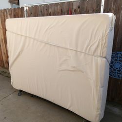 Queen Mattress And Box Spring 