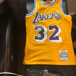 Magic Johnson Jersey Sz Small